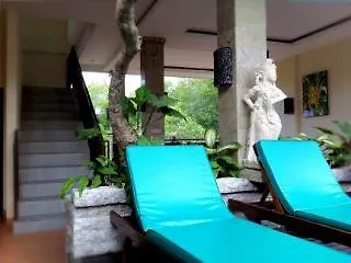 Sari ゲストハウス ジンバラン